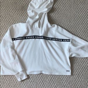 cropped under armour hoodie